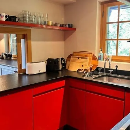 度假居 Serene With Shared Pool And