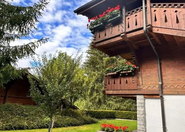 Serene With Shared Pool And Ferienhaus Gstaad