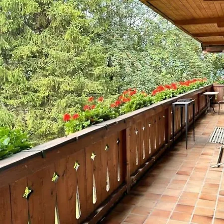 Serene With Shared Pool And Holiday home Gstaad